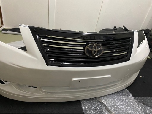 30プリウス用フロントバンパー