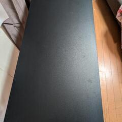 黒テーブル