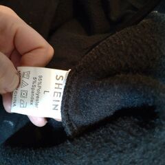 SHEIN　パーカーの画像