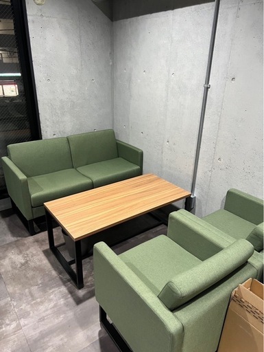 定価13万、ほぼ新品応接セット