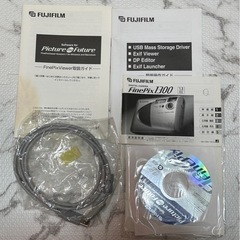 E1FHERIA FUJIFILM FINEPIX 1300 デジカメラの画像