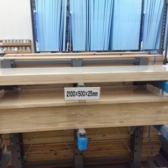 ★再値下げ！1枚800円！ラジアタパイン(フリー板)1050×25×500（mm ）6枚　カウンターや階段、造作材に最適。の画像