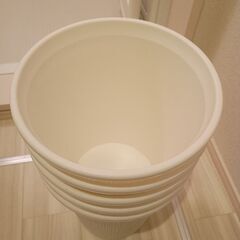 【ほぼ未使用】美品🥰5個セット☺️デザイナーズ🍎25.5cm✕21.5cm🤗💕ホワイト✨ごみ箱😊入れ物🎉縦長の画像