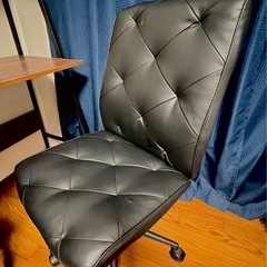 ブラックオフィスチェア）の画像