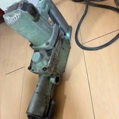 はつりの機械
