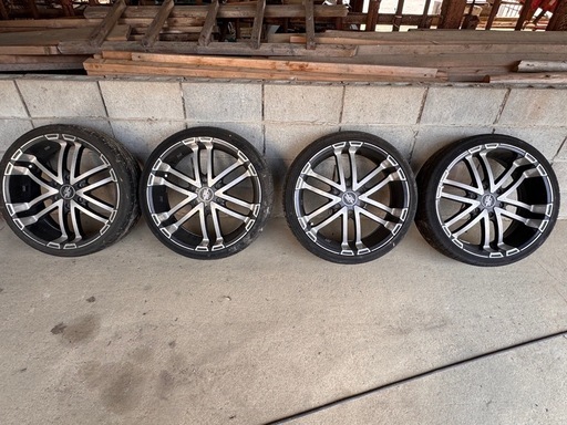 ハイエース ホイール 20インチ