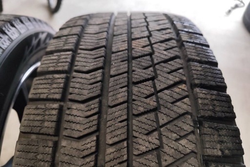 ◎バリ山スタッドレス ティグアン VW ゴルフ6 18インチ 18×7.5J+51 5穴 PCD 112 アウディ ビートル ジェッタ ブリザック235/55r/18