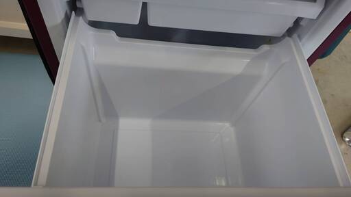 （最終価格）AQUA AQR-17K レッド 冷蔵庫 168L 2021年製