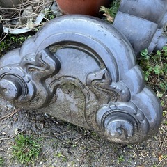 瓦　屋根瓦　本瓦　無料でお譲りします！の画像