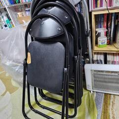 パイプ椅子７脚