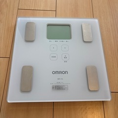 オムロン体重計　HBF-214-W