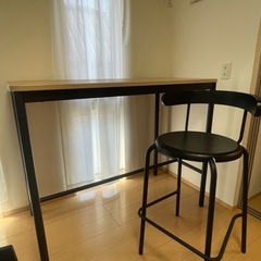 IKEAハイテーブルとチェア2脚のセット
