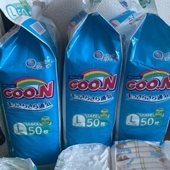 グーンとパンパースLサイズ（テープタイプ）の画像