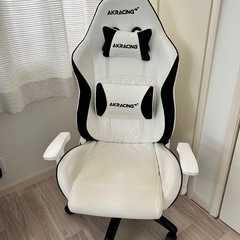 【4月12日に終了】【美品】ゲーミングチェア【AK RACING】