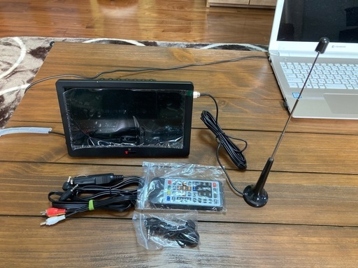9インチ録画機能付地上デジタル液晶テレビ