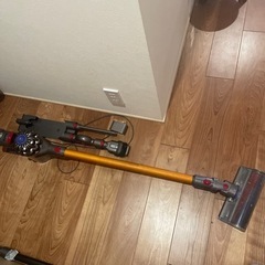 ダイソン　掃除機ボロです
