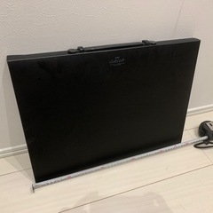 黒いA3書類ケース 持ち手付きの画像