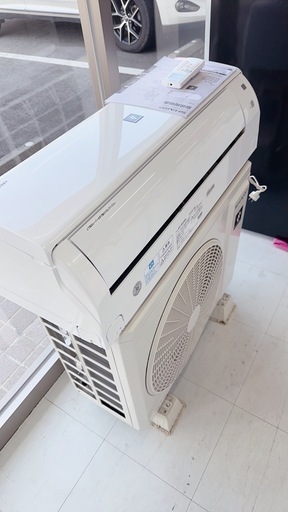 SHARPエアコン　6畳から8畳用　2022年製　美品