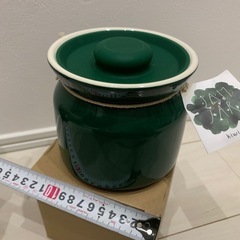 緑色 陶器 茶筒 蓋付きの画像