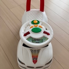 子ども　乗り物　車　の画像