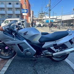 CBR1100XX