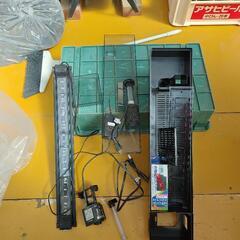 60㌢水槽用ろ過装置2個　LEDライト＆水槽用ヒーター付き！の画像
