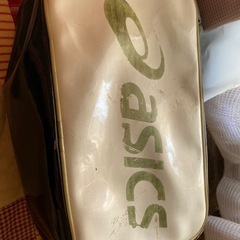 asicsシューズケース