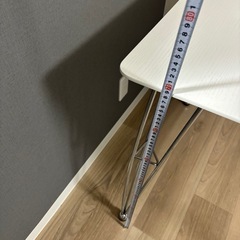 ダイニングテーブル 椅子の画像