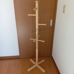 ポールハンガー　高さ約135センチ