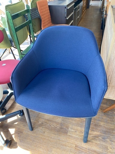 ミーティングチェア　Vitra ソフトシェル　ブラック