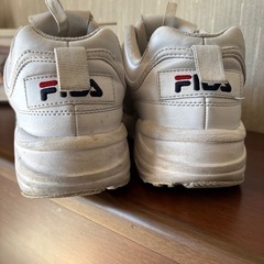 フィラ　レディーススニーカー　25cmの画像