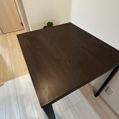 IKEA伸縮テーブルの画像