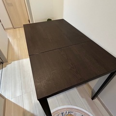 IKEA伸縮テーブルの画像
