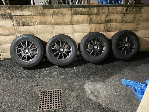 GOODYEAR icenavi suv 215/70R16 スタッドレスタイヤ+ホイールセット　中古ですが溝まだあります！