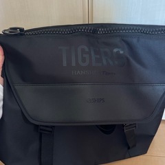 阪神タイガース公式ショルダーバッグ 黒