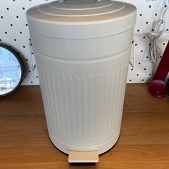 【ニトリ ペダルペール/ゴミ箱】W27xD27xH43cm クリ...