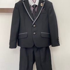 キッズフォーマル　
男児スーツ　110cm ①