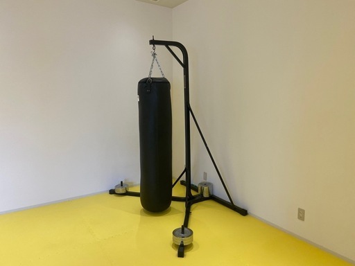 ISAMI グレー サンドバッグ 吊り下げフレームセット‼︎ ISAMI グレー サンドバッグ 吊り下げフレームセット‼︎ ISAMI グレー