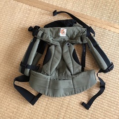 【未使用正規品】エルゴベビー　ベビーキャリア　オムニ360　カーキー Amazon.co.jp: エルゴベビー(Ergobaby) 抱っこひも おんぶ