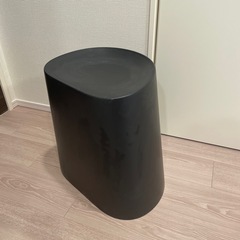 プラスチックのスツールの画像