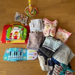 1-3歳児用服とおもちゃ