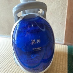 三菱掃除機（14年紙パック式）の画像