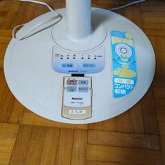 【3/16まで限定無料】扇風機２台セット(リモコン式とボタン式、どちらもタイマーあり、国内メーカー品)の画像