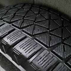 ブリヂストンタイヤ　BLIZZAK 235/65R17 108Q　スタッドレスタイヤ　BMWホイール付き　４本　中古の画像