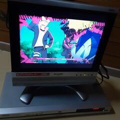 液晶テレビとDVDプレイヤー
