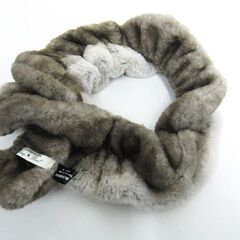 【未使用】パウダーシュガー もこもこファーマフラー 毛皮風  の画像