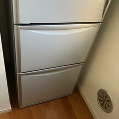 冷蔵庫の画像