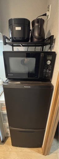 [取引中] 　冷蔵庫　オーブンレンジ　炊飯器　ケトル　冷蔵庫上ラック　　 新生活にどうぞ