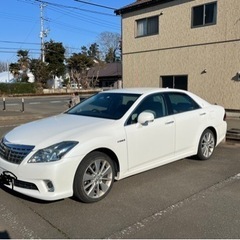 クラウンHV 3500cc  3.4万Km 燃費14Km 