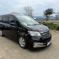 日産　C26セレナ h23年式